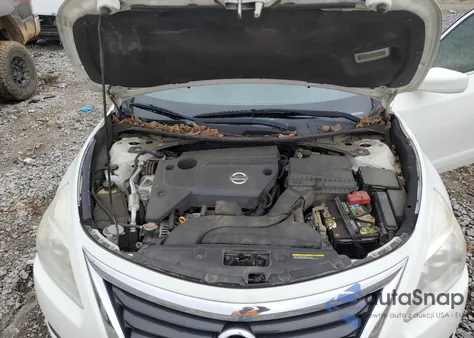 2015 Nissan Altima 2.5 z USA, uszkodzony, nr VIN 1N4AL3AP0FC450480